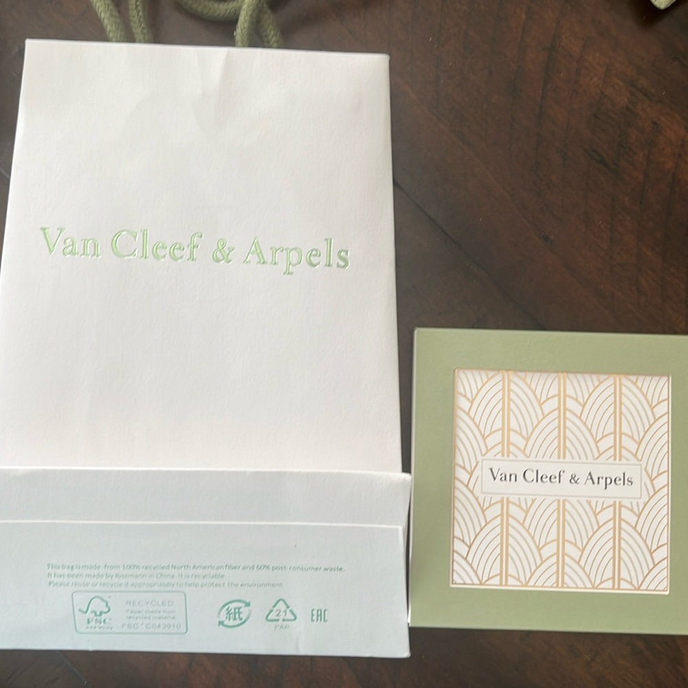 Van Cleef & Arpels cleaning cloth (black)